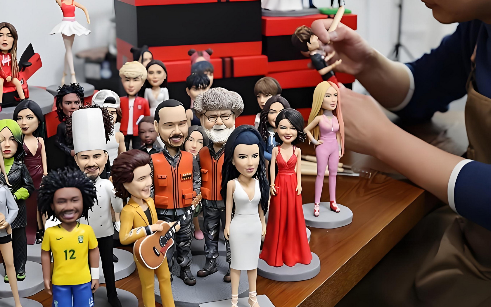 The Trend Of Customized Figures